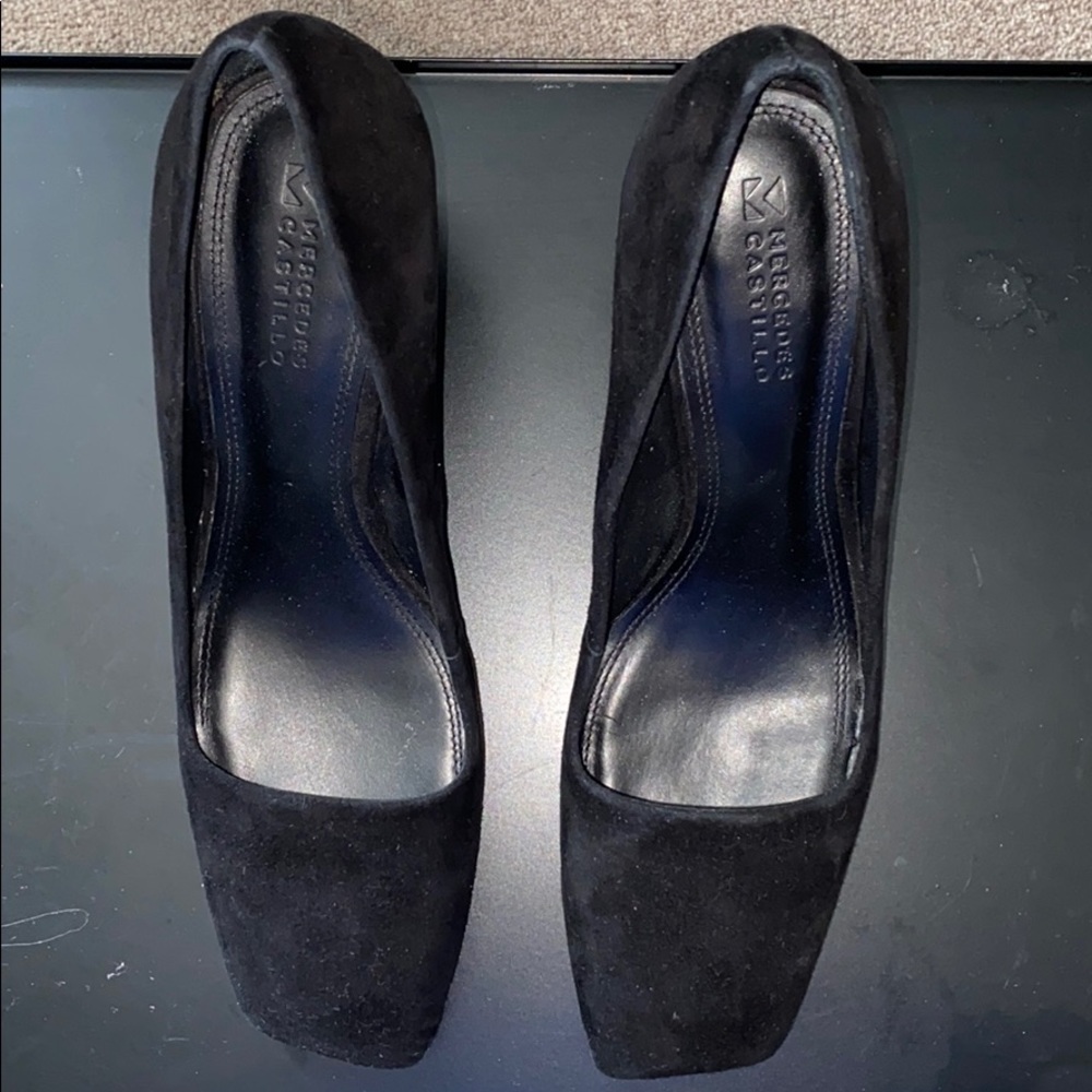 Mercedes Castillo Black Velvet Heel